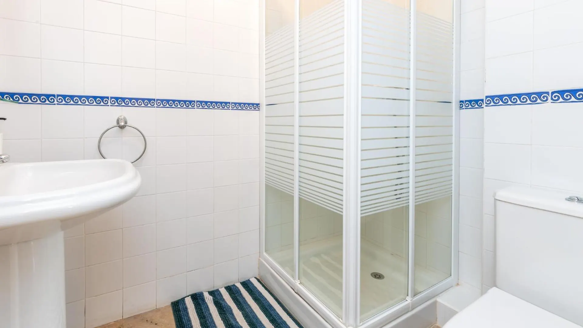 Cozy Beachfront 2Br With Terrace, Pool And Garage Sitio de Calahonda Apartament