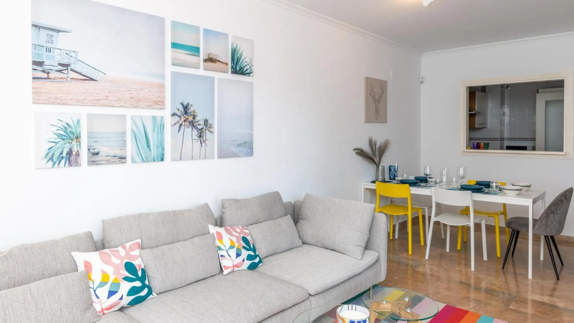 Cozy Beachfront 2Br With Terrace, Pool And Garage Sitio de Calahonda 0*,  Spain