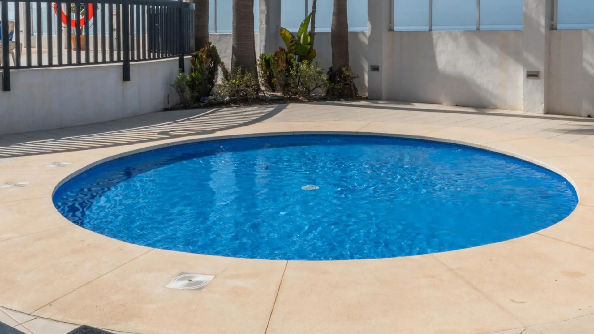 Cozy Beachfront 2Br With Terrace, Pool And Garage Sitio de Calahonda Spain